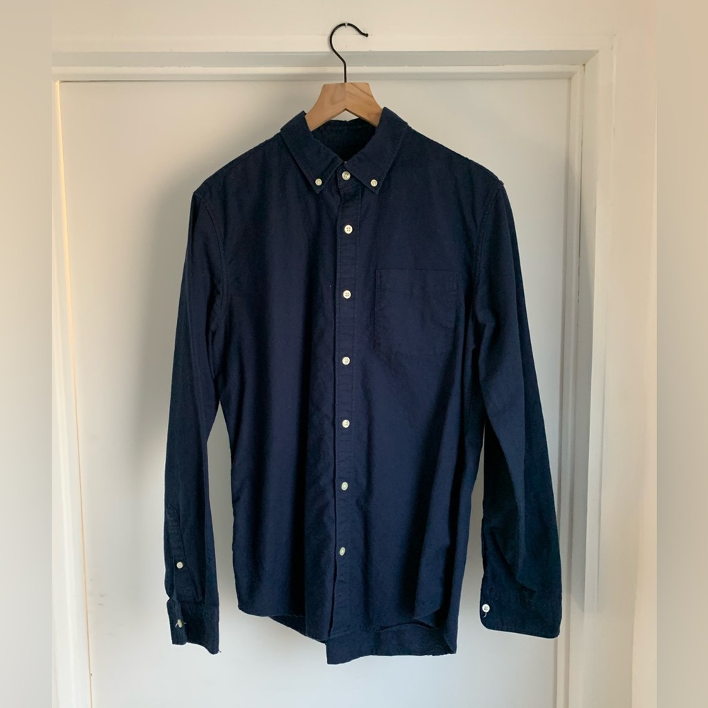 Men’s Gap Cotton Button Down in Navy Size M